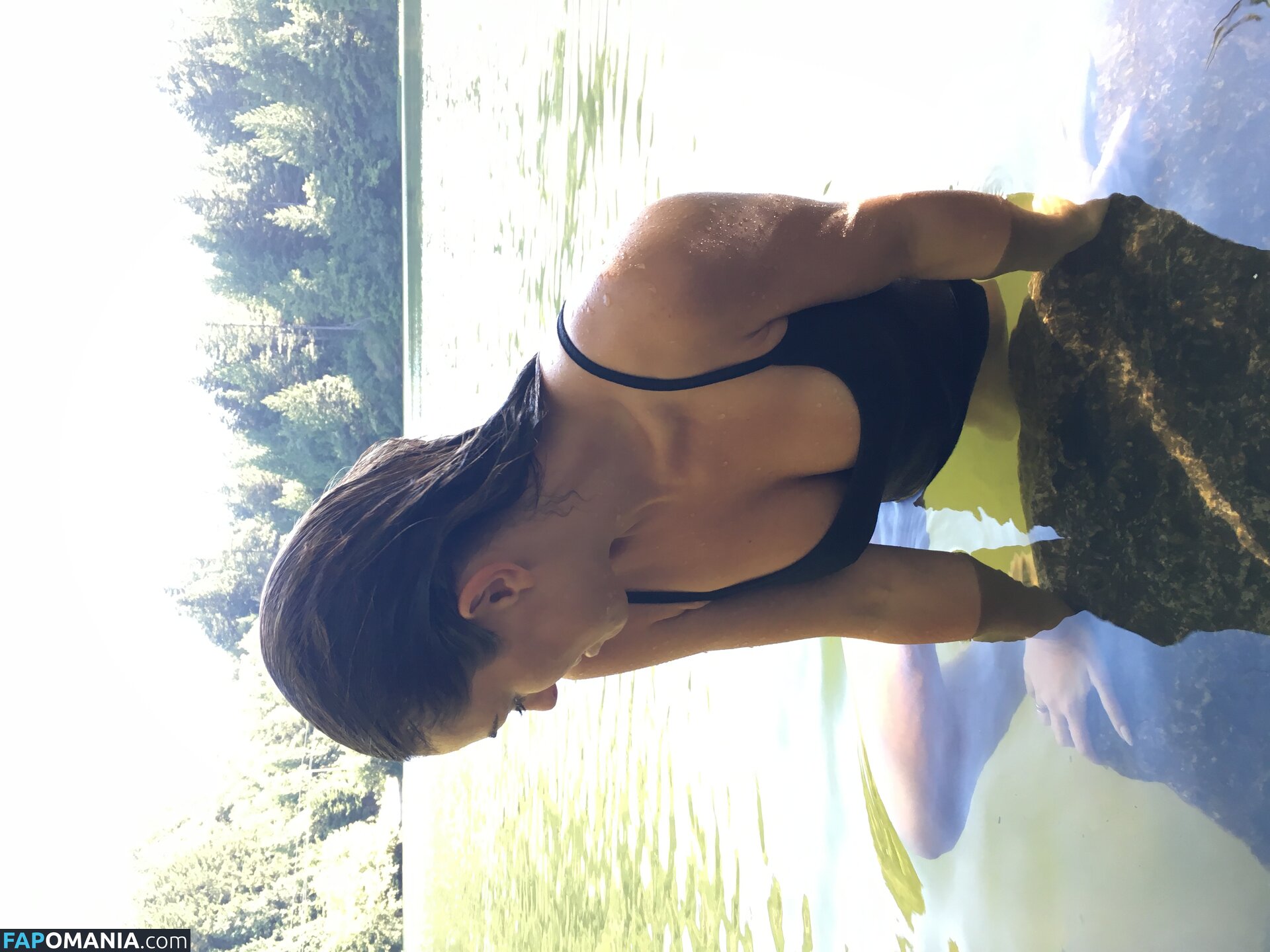 Serinda Swan Naakt Gelekte foto #109