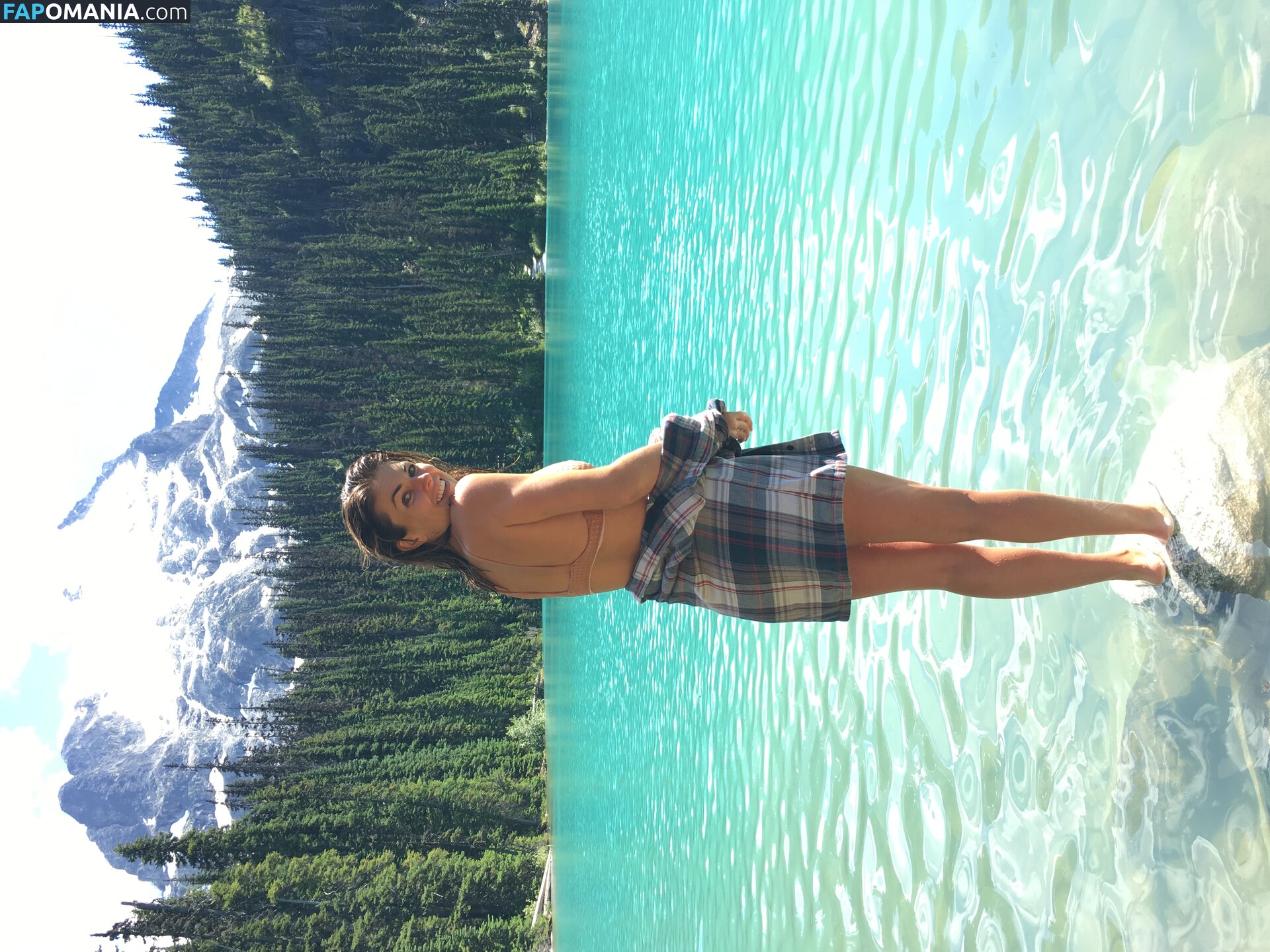 Serinda Swan Naakt Gelekte foto #154