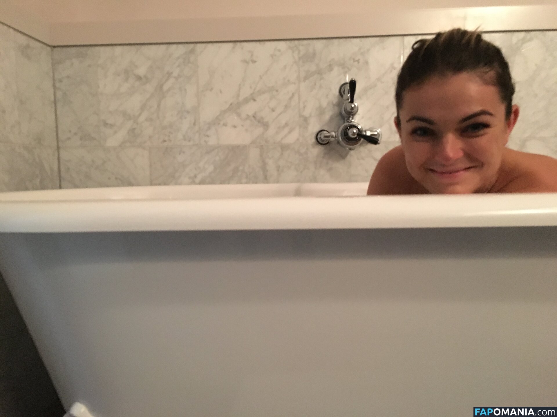 Serinda Swan Naakt Gelekte foto #161