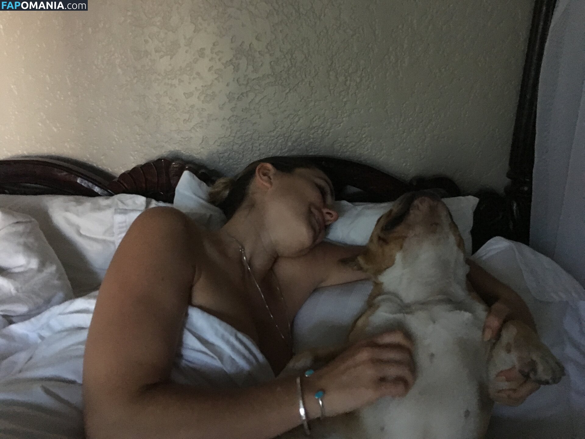 Serinda Swan Naakt Gelekte foto #171