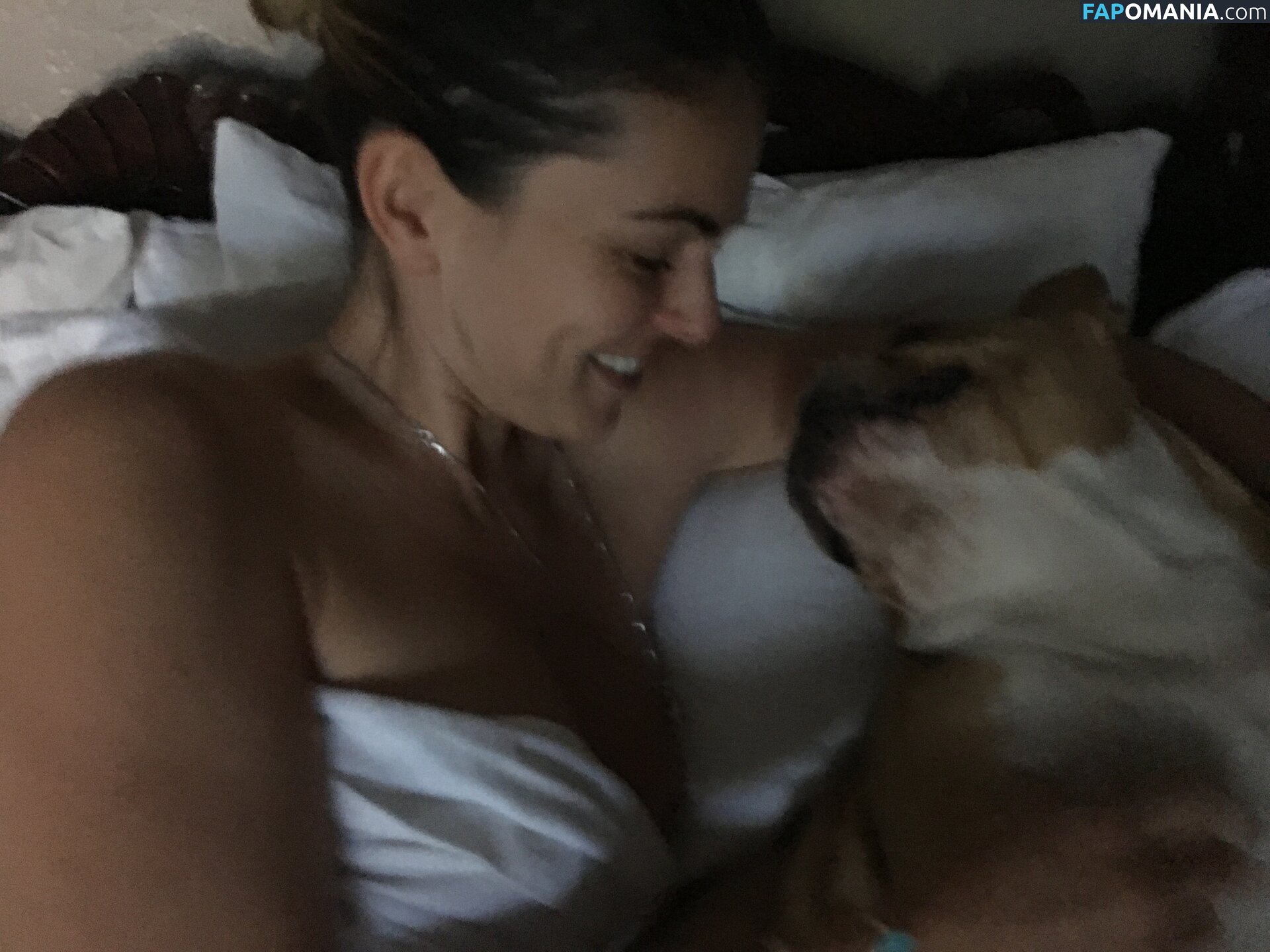 Serinda Swan Naakt Gelekte foto #175