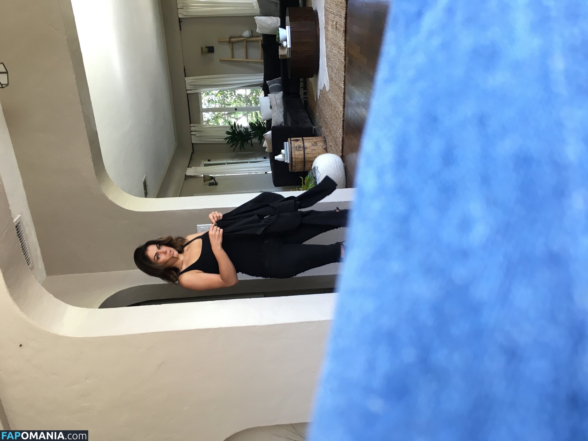 Serinda Swan Naakt Gelekte foto #197