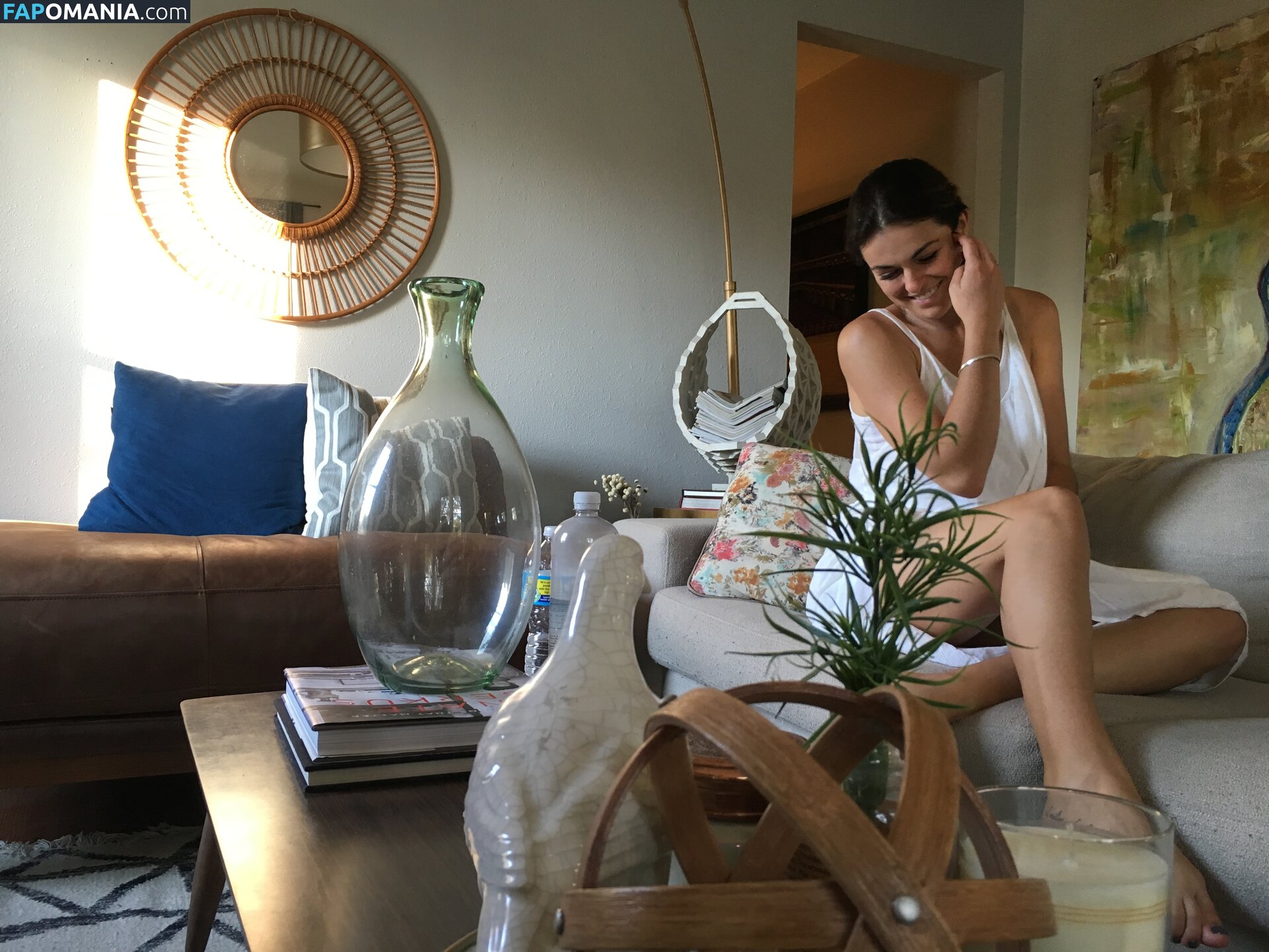 Serinda Swan Naakt Gelekte foto #230
