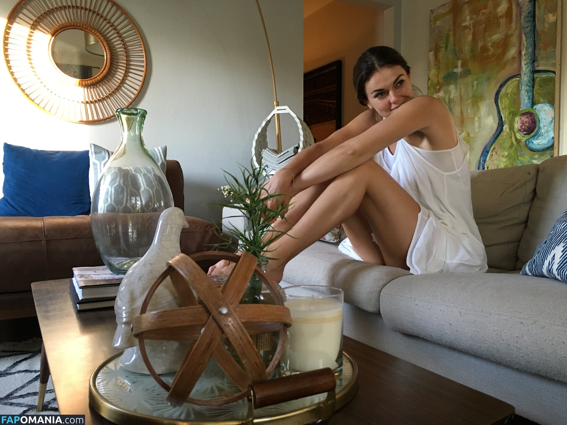 Serinda Swan Naakt Gelekte foto #249