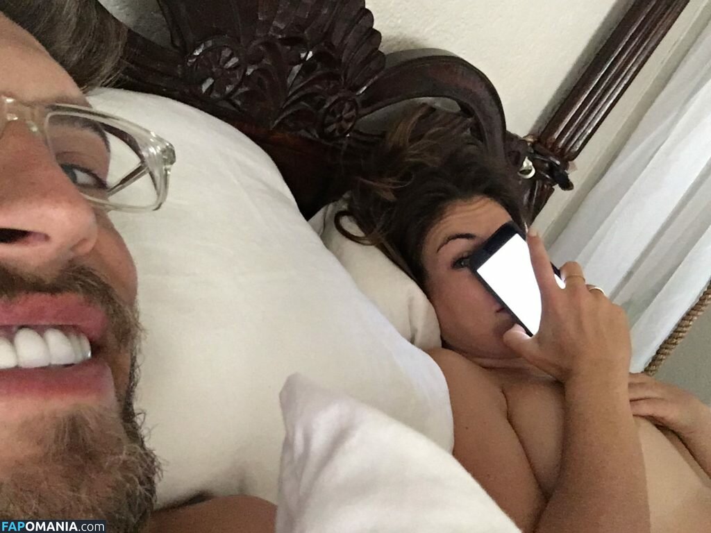 Serinda Swan Naakt Gelekte foto #286