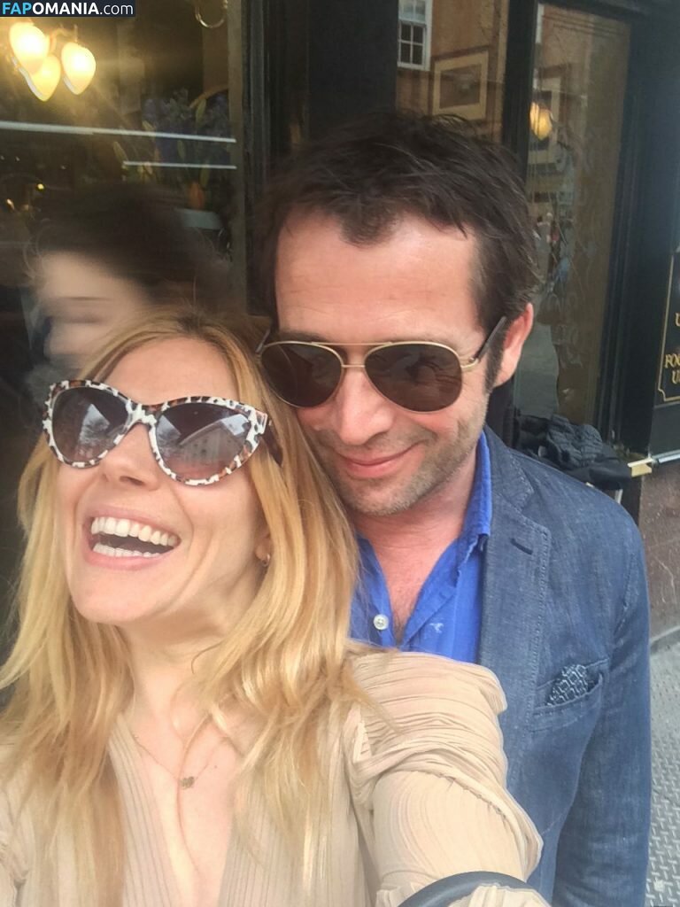 Sienna Miller Naakt Gelekte foto #19