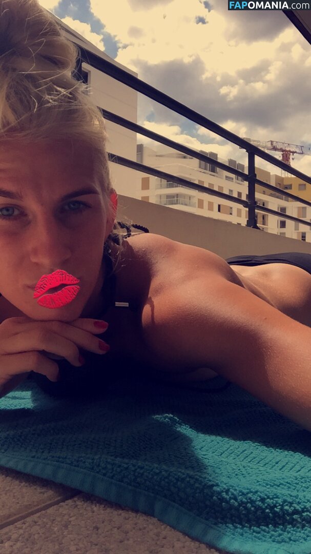 Sofia Jakobsson Naakt Gelekte foto #29