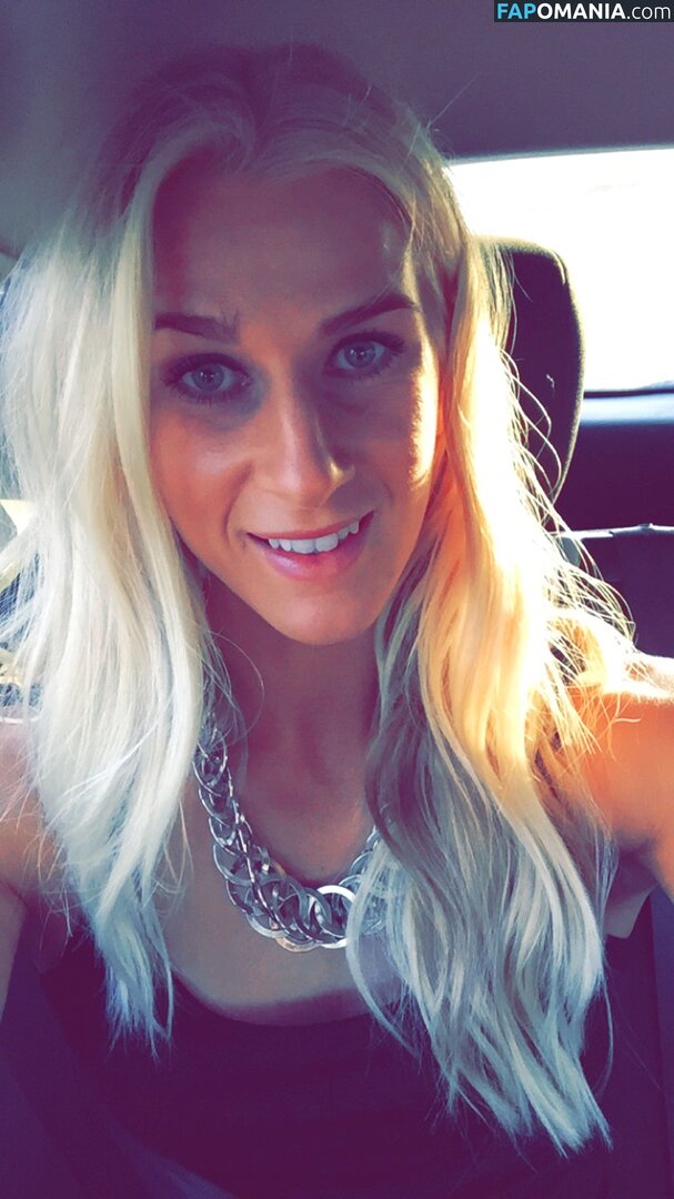 Sofia Jakobsson Naakt Gelekte foto #36