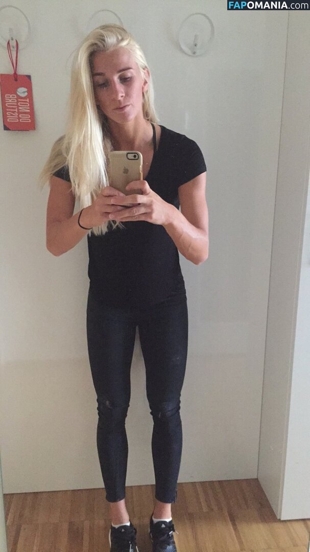 Sofia Jakobsson Naakt Gelekte foto #117