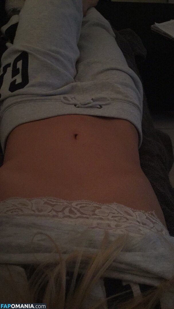 Sofia Jakobsson Naakt Gelekte foto #201