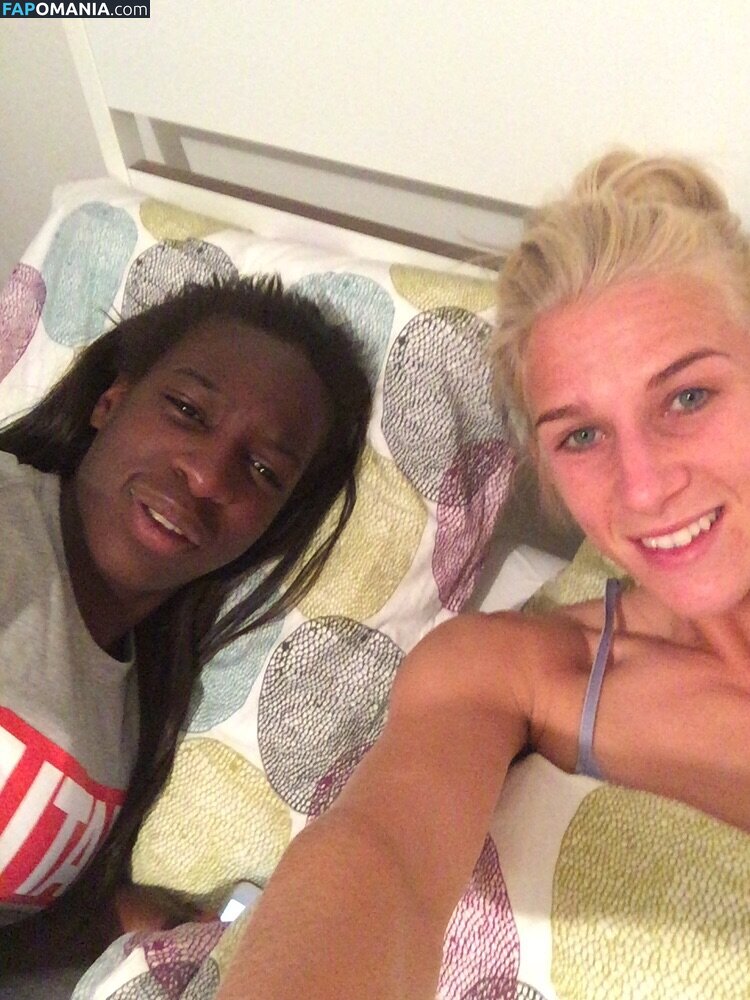 Sofia Jakobsson Naakt Gelekte foto #213