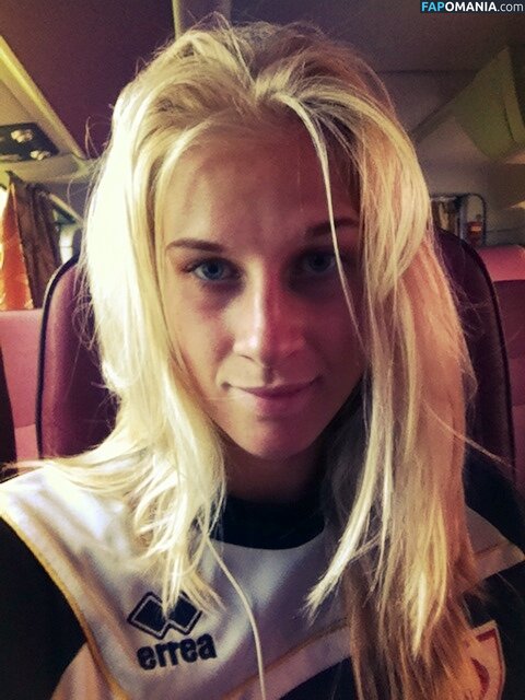 Sofia Jakobsson Naakt Gelekte foto #230