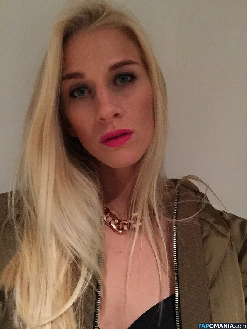 Sofia Jakobsson Naakt Gelekte foto #246