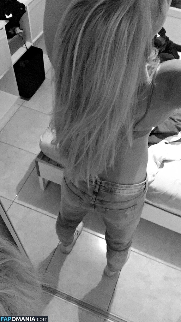 Sofia Jakobsson Naakt Gelekte foto #252