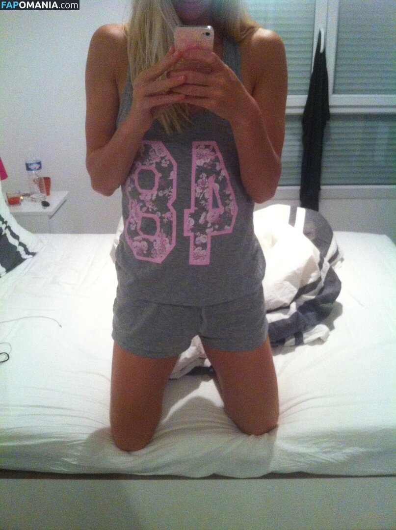 Sofia Jakobsson Naakt Gelekte foto #263