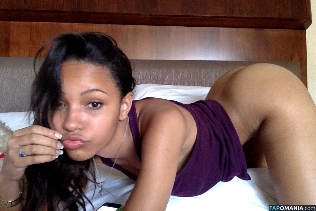 Staci Lyon Naakt Gelekte foto #14