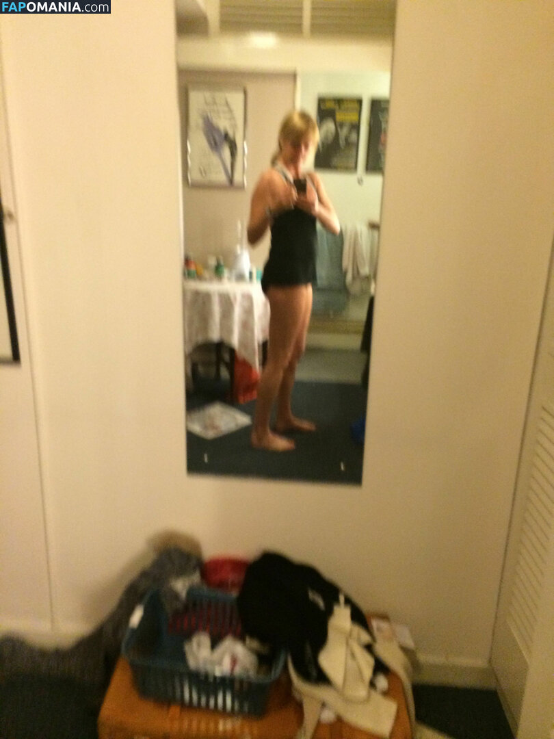 Tamzin Outhwaite Naakt Gelekte foto #3