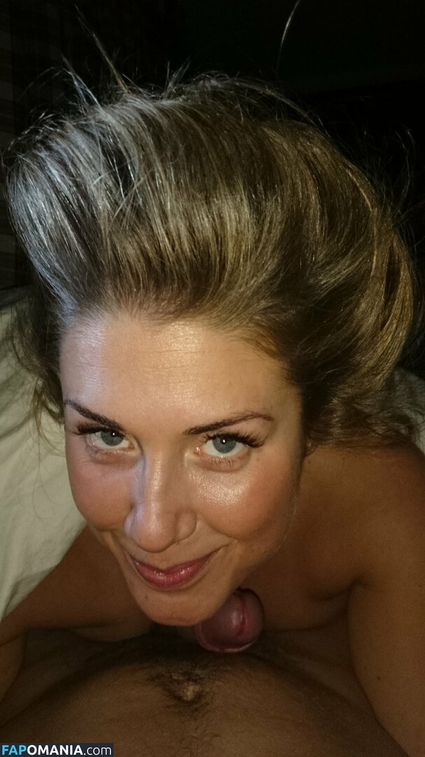 Tone Damli Naakt Gelekte foto #3