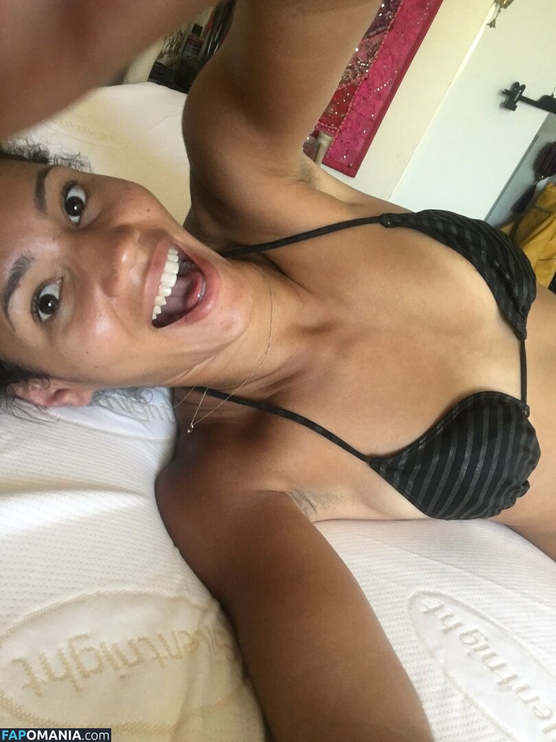 Vick Hope Naakt Gelekte foto #298