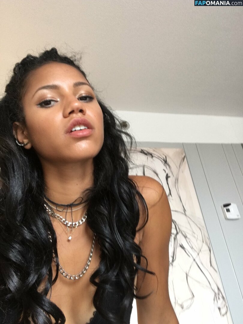 Vick Hope Naakt Gelekte foto #309