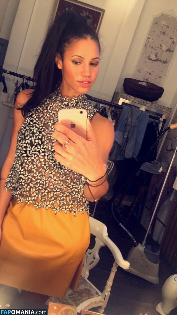 Vick Hope Naakt Gelekte foto #334