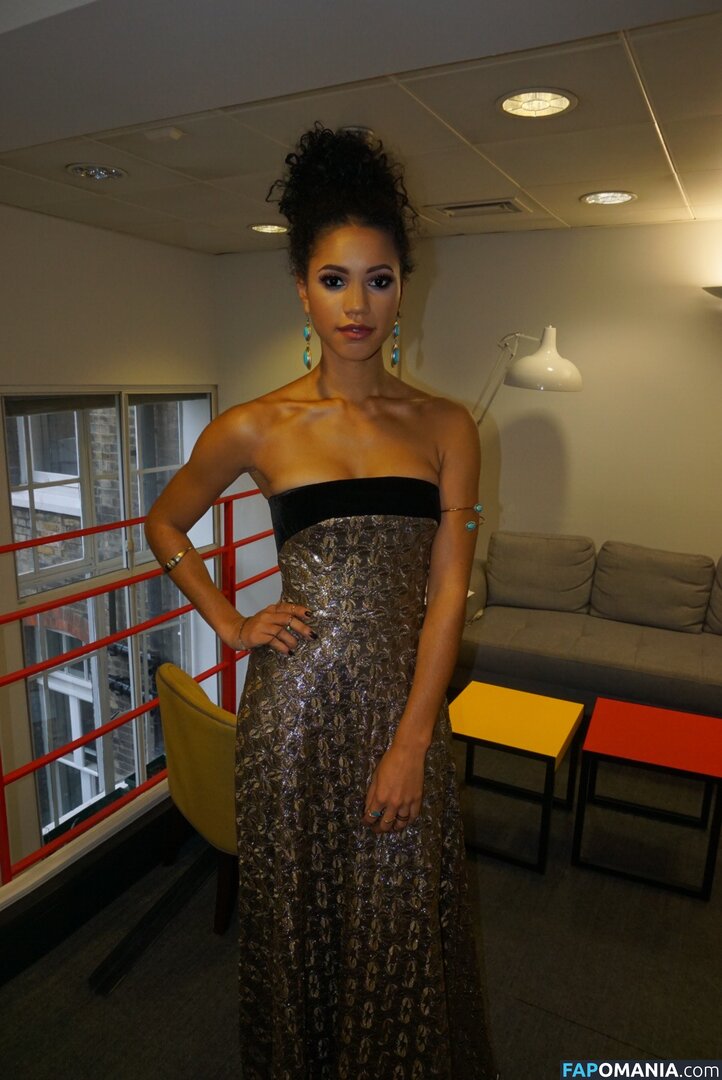 Vick Hope Naakt Gelekte foto #338