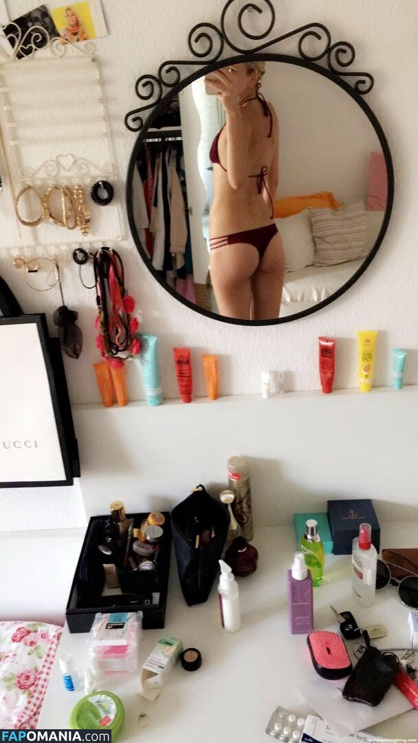 Victoria Jancke Naakt Gelekte foto #2