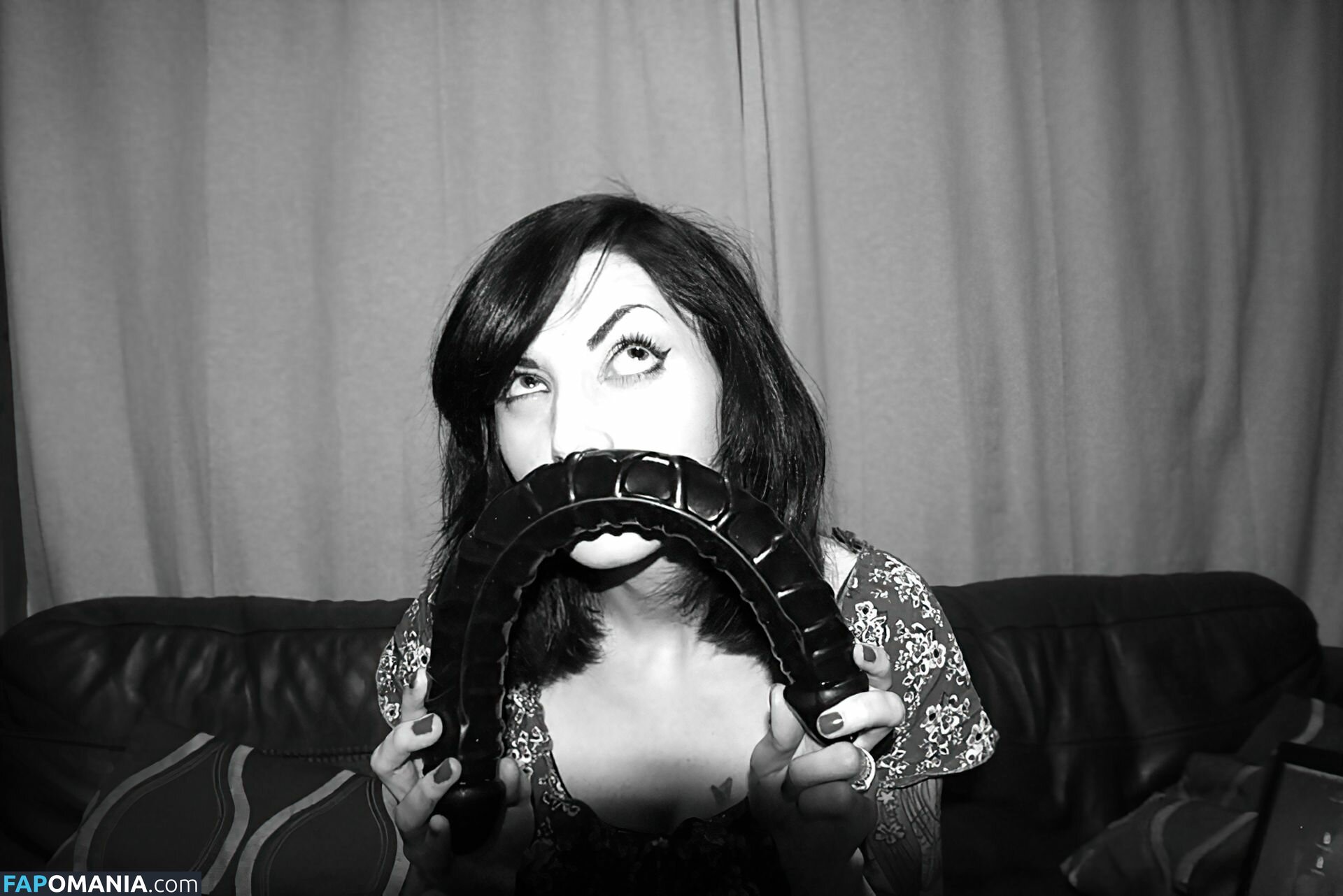 Vonny Moyes Naakt Gelekte foto #21