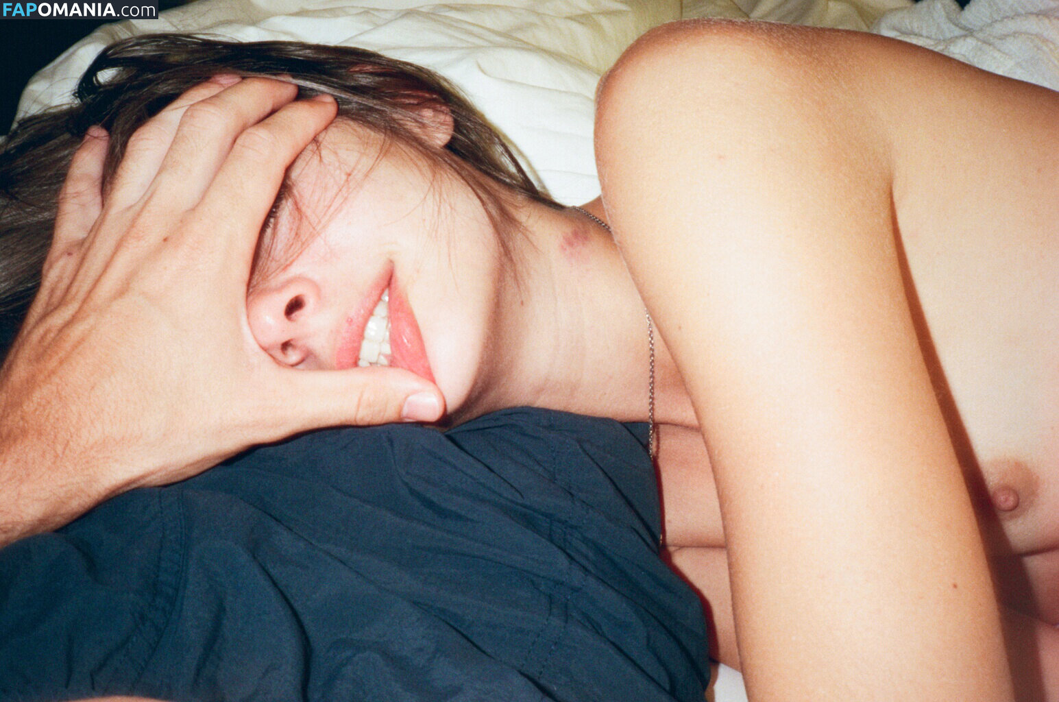Willa Holland Naakt Gelekte foto #24