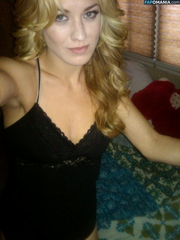 Yvonne Strahovski Naakt Gelekte foto #30