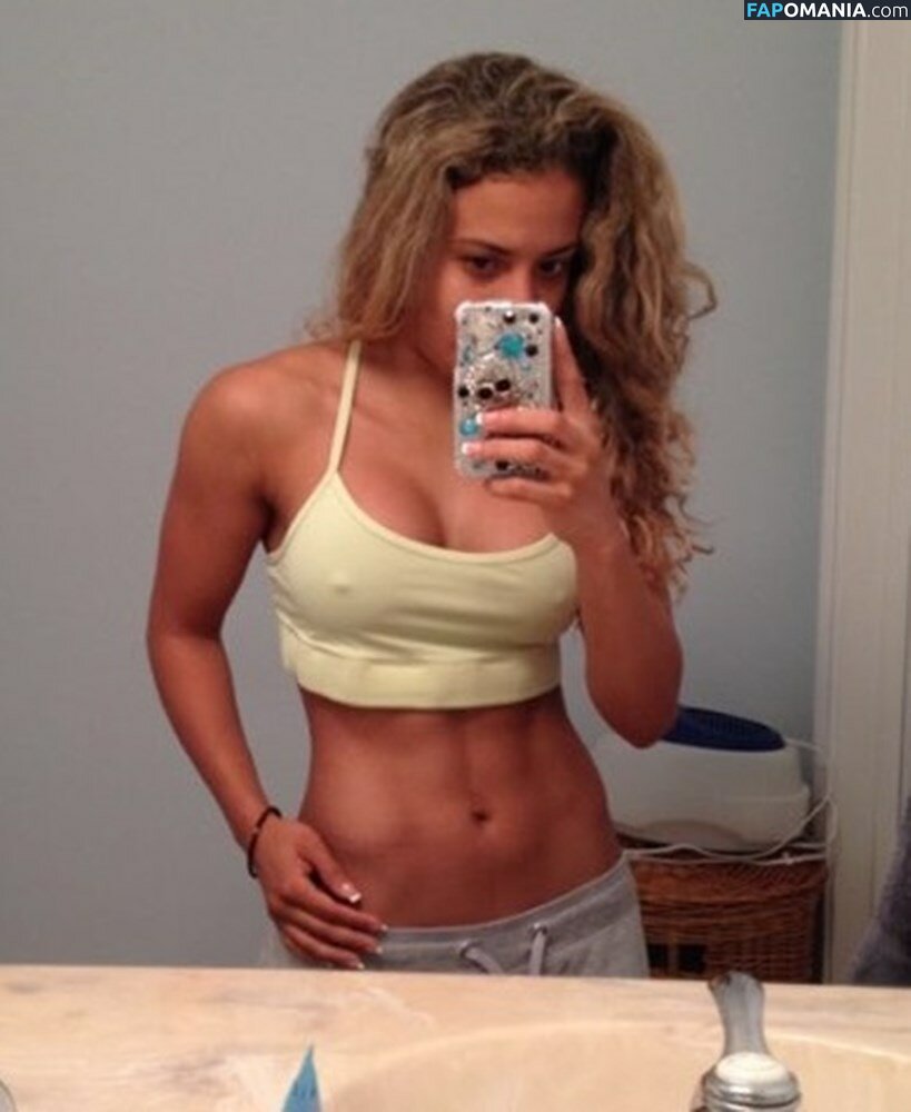 Zelina Vega Naakt Gelekte foto #3