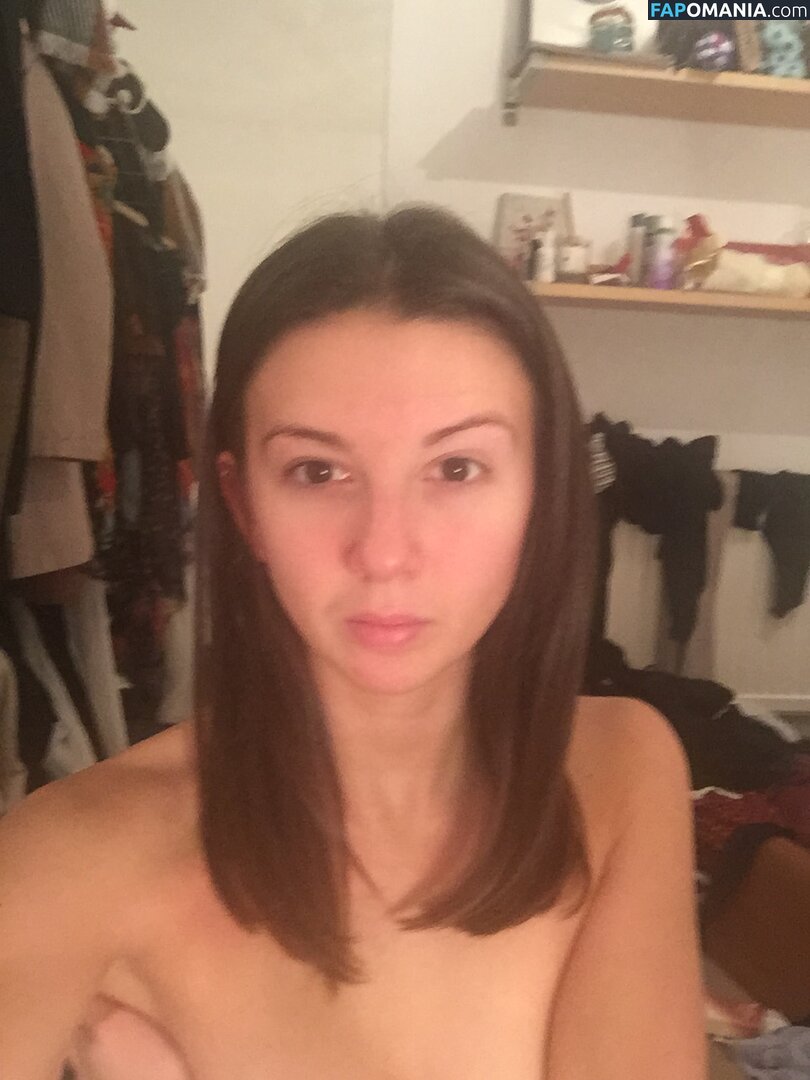 Zizi Strallen Naakt Gelekte foto #6