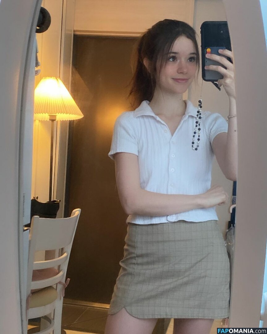  / A_Bit_Rebecca / A_Little_Rebecca Naakt OnlyFans  Gelekte foto #3