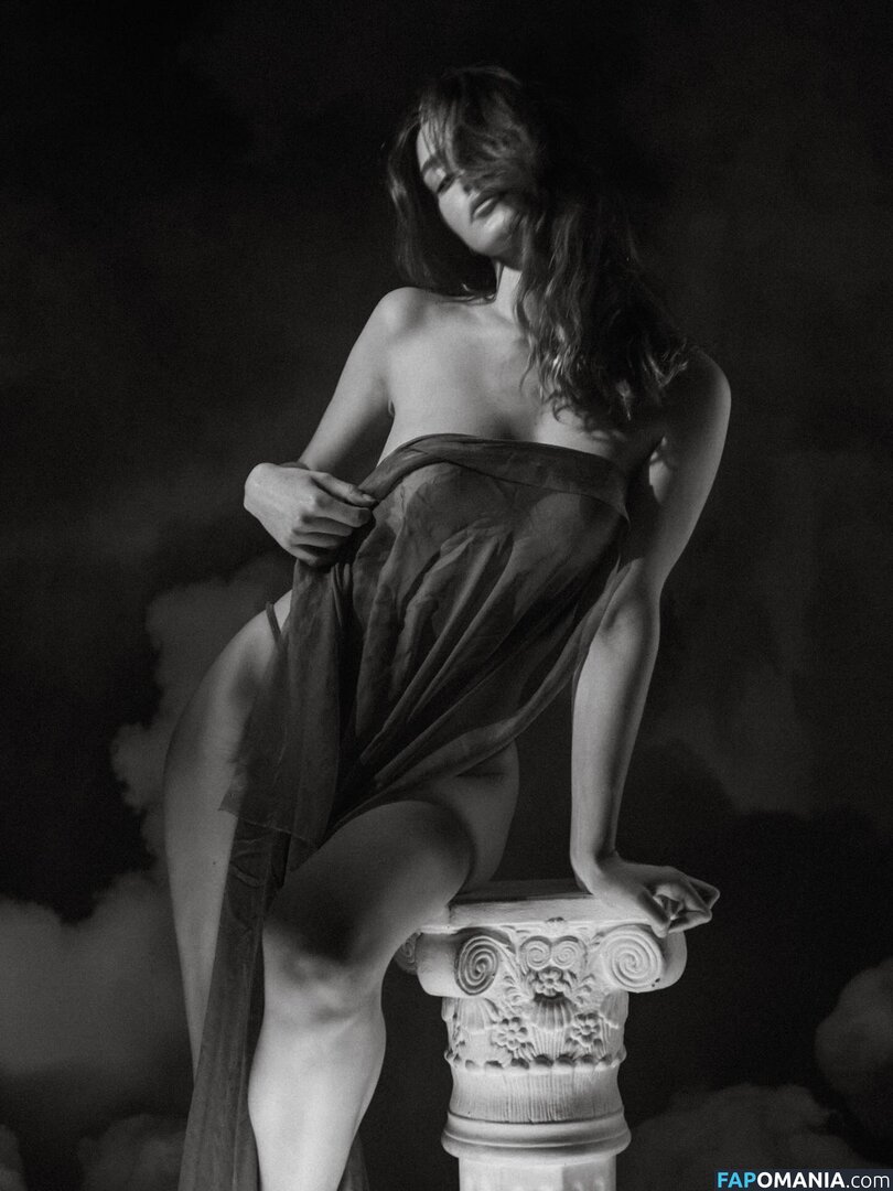 adelinafien Naakt OnlyFans  Gelekte foto #21