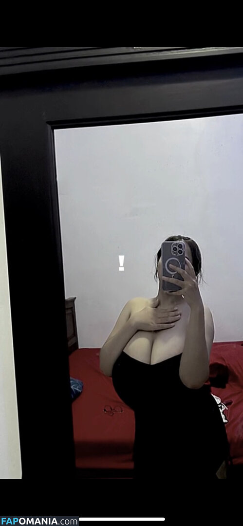 Ad1ndapk / adinda / https: Naakt OnlyFans  Gelekte foto #3