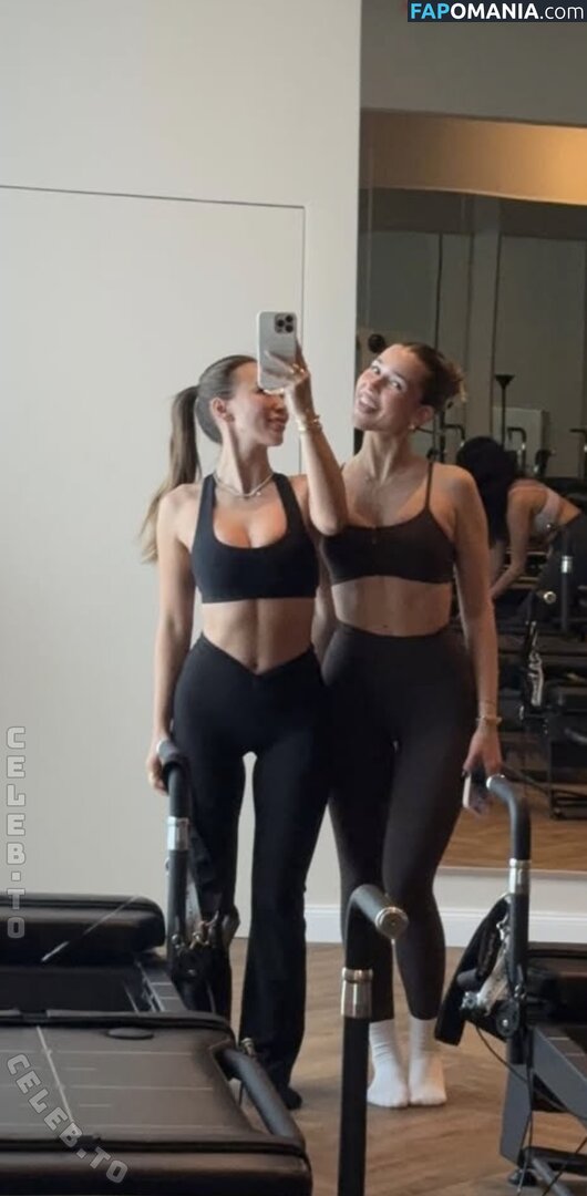 Adorable Caro / adorable_caro Naakt OnlyFans  Gelekte foto #2