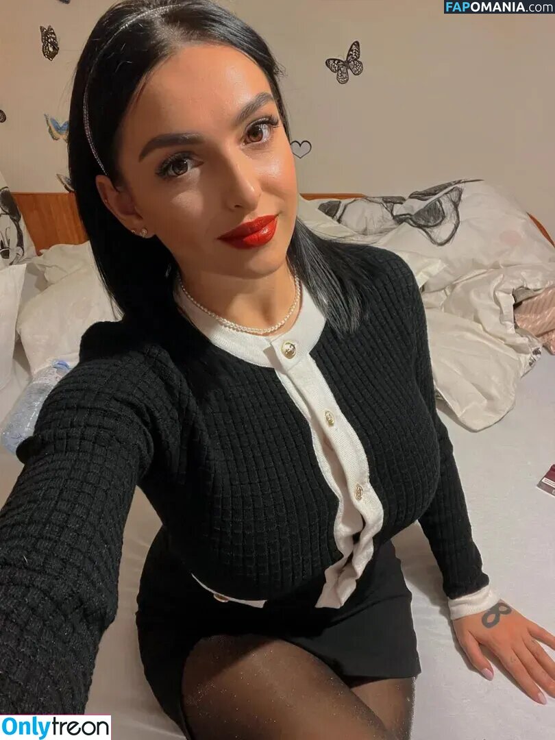 Adriana Donici Naakt OnlyFans  Gelekte foto #2