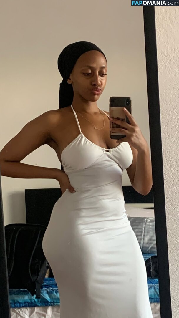 African Booty Meat / curvyandnatural Naakt OnlyFans  Gelekte foto #1