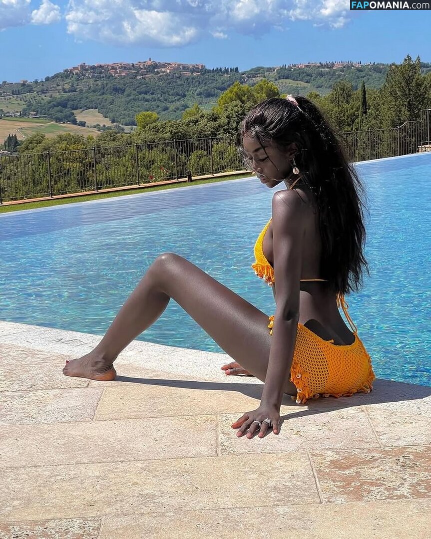 African Booty Meat / curvyandnatural Naakt OnlyFans  Gelekte foto #3
