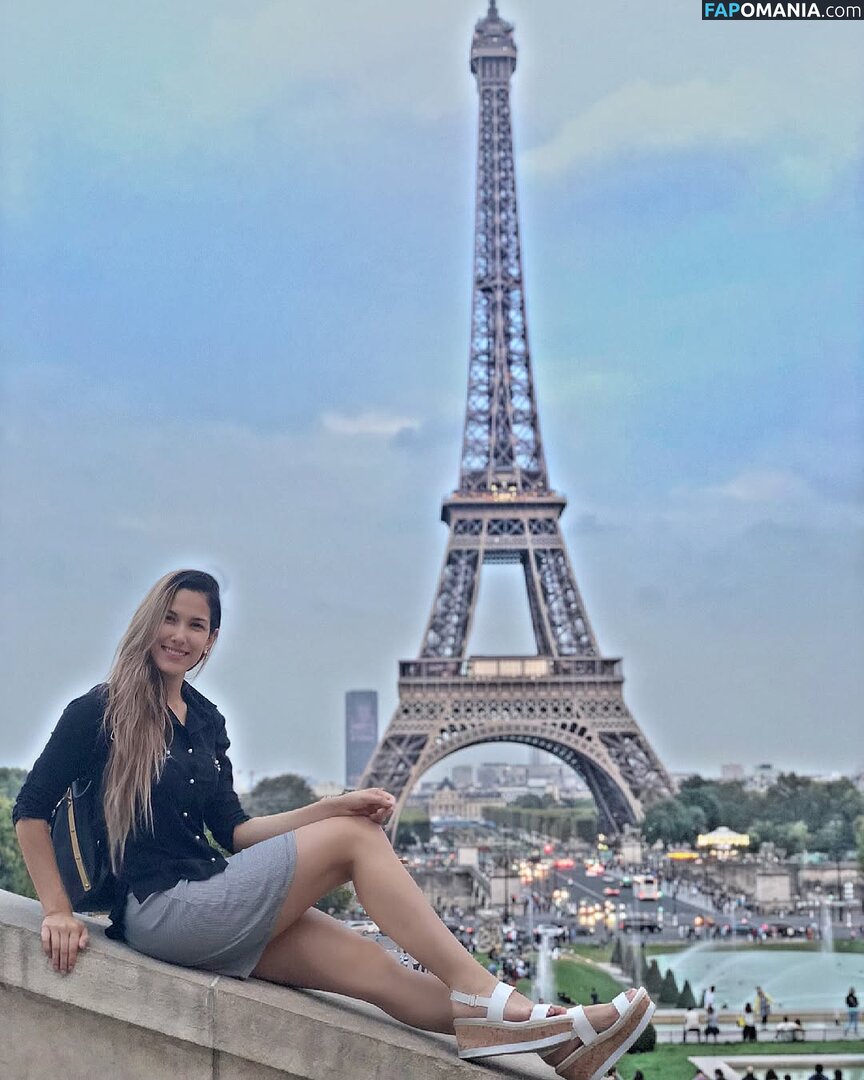 Alejandra Jaramillo / ale_jaramillo Naakt OnlyFans  Gelekte foto #9