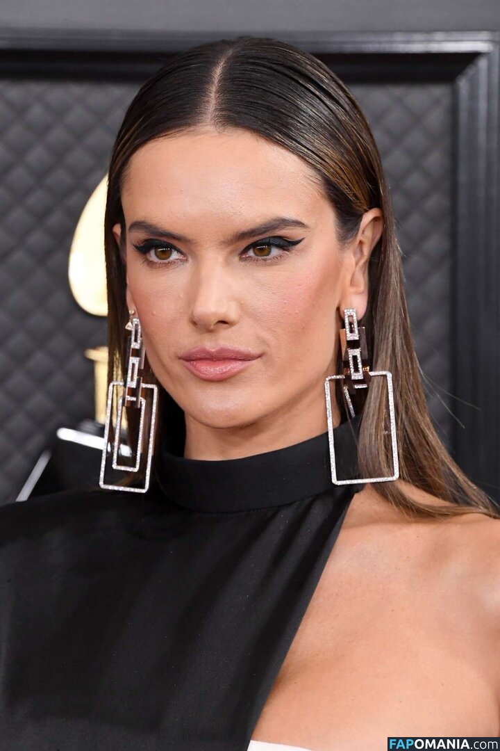 Alessandra / Alessandra Ambrosio / aleambrosio / alelovesanja / alessandraambrosio / https: Naakt OnlyFans  Gelekte foto #1592