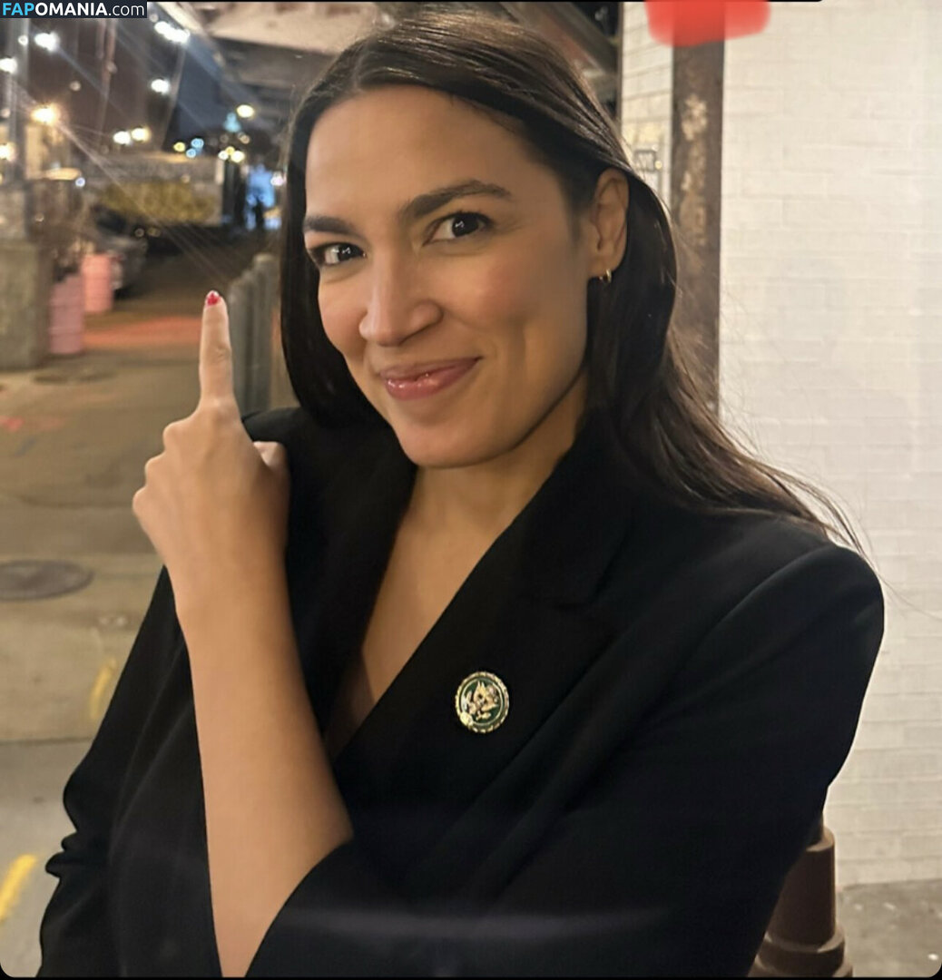 AOC / Alexandria Ocasio-Cortez Naakt OnlyFans  Gelekte foto #55