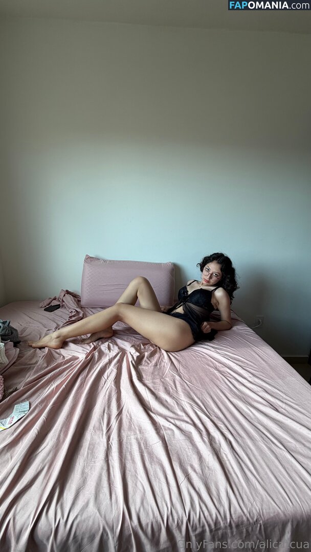 Alicatcua / Alicatcua_ Naakt OnlyFans  Gelekte foto #8