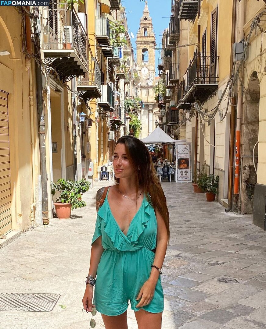 Alice Ippoliti / ali_ippo Naakt OnlyFans  Gelekte foto #7