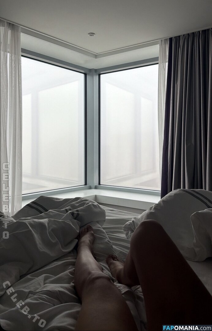 Almira Azemi / almira.azz / almirra.az Naakt OnlyFans  Gelekte foto #10