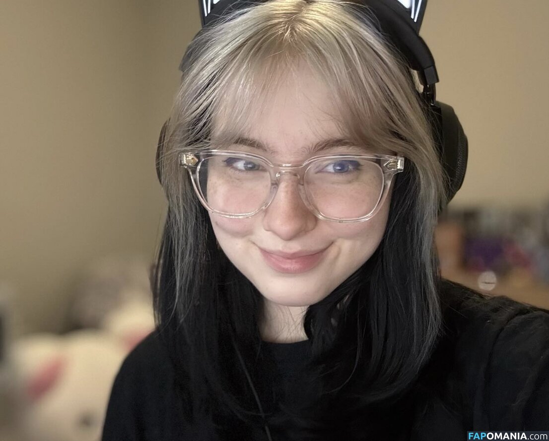 Alysa Liu / AlysaLiu / alysaxliu / https: Naakt OnlyFans  Gelekte foto #5