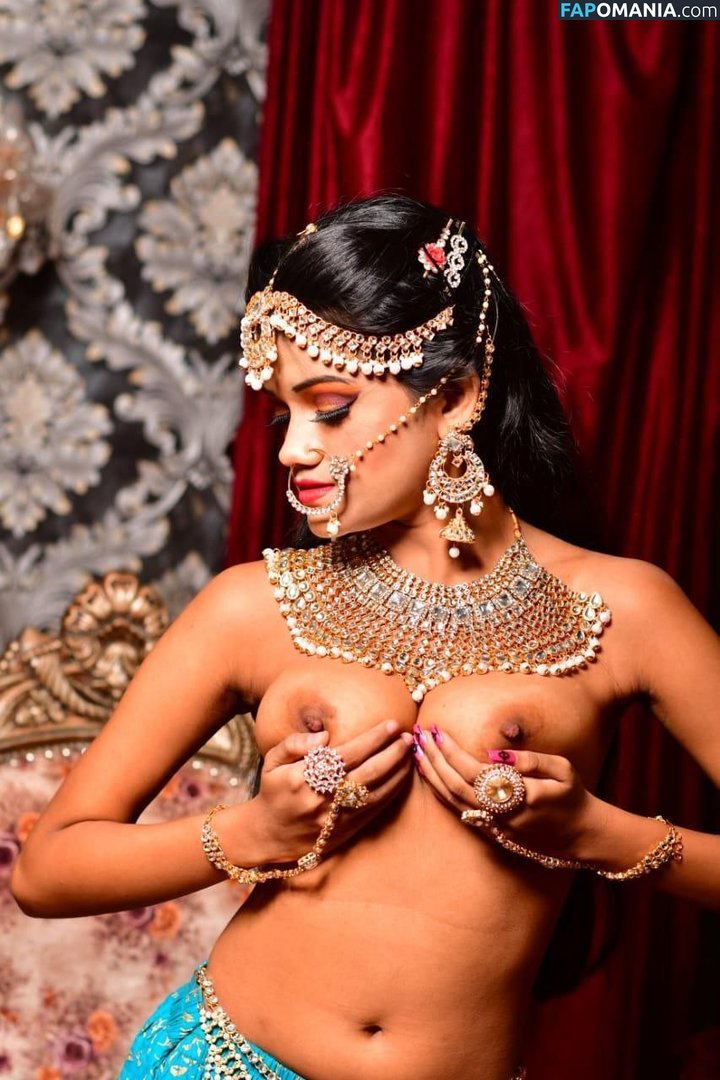 Amaira Roy / Rose Roy / rose_mary_official2023 Naakt OnlyFans  Gelekte foto #14