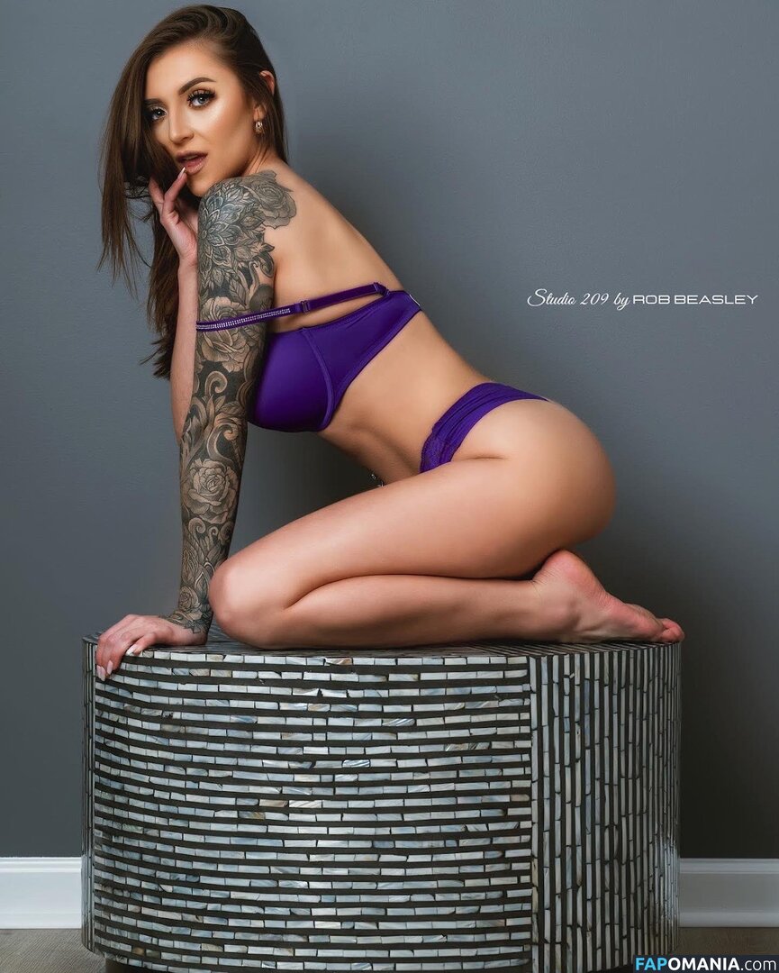 Amaya Anne / Emma Rourke / _amayaanne / amayaannee / inkkedbabe Naakt OnlyFans  Gelekte foto #1