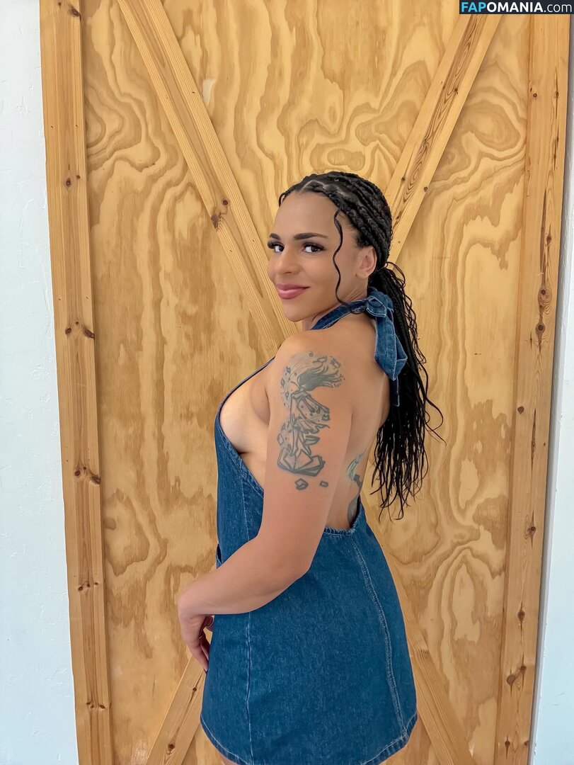 Amber Reacts / amber walker / ambercharity5 Naakt OnlyFans  Gelekte foto #13