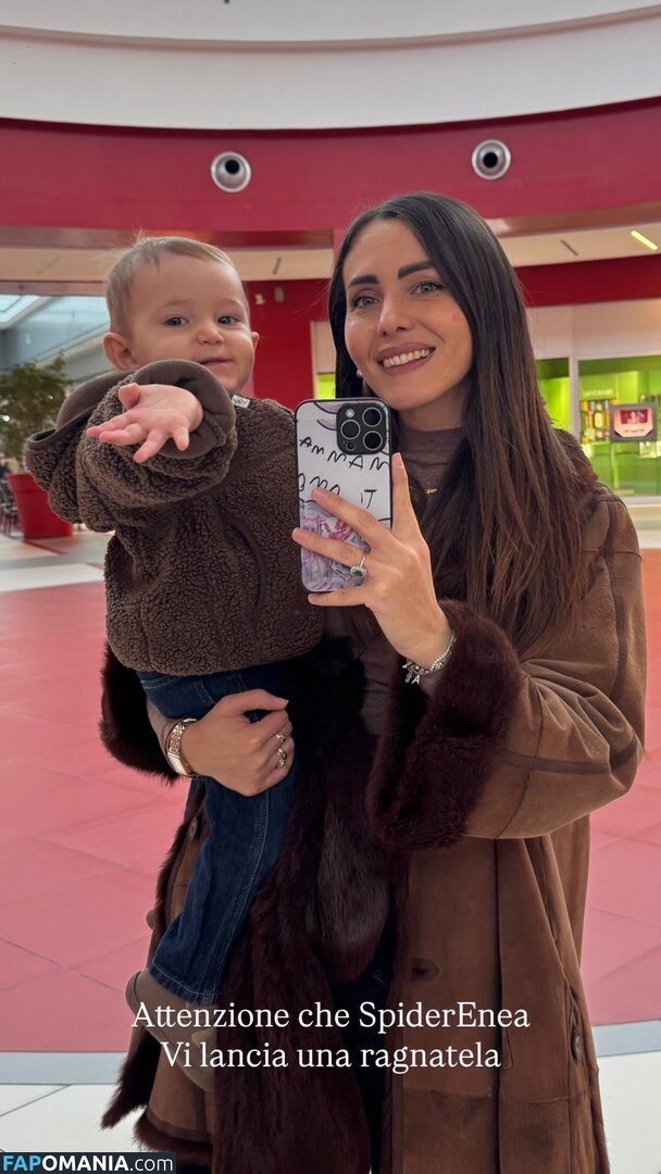 Ambra Ronconi / ab_ambra / https: Naakt OnlyFans  Gelekte foto #2